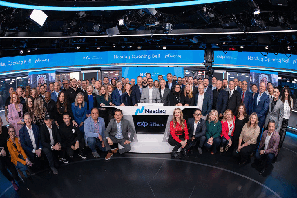 À propos d'eXp